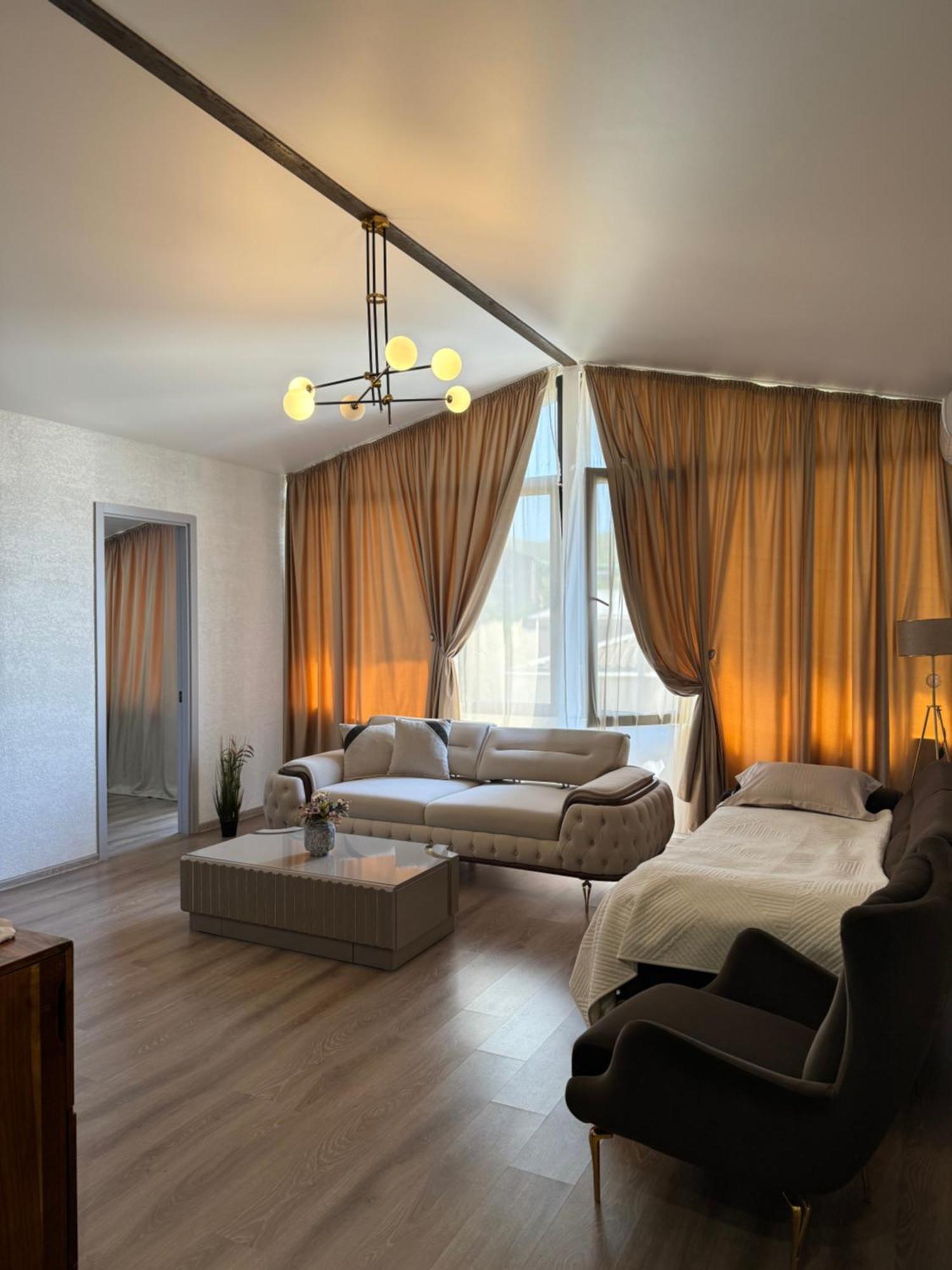 Guest House Elene Gori Exterior photo
