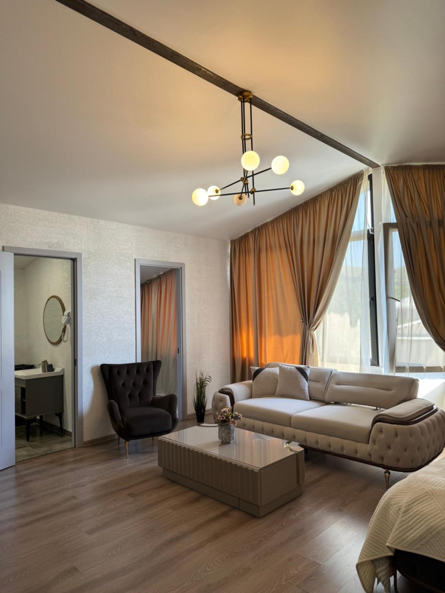 Guest House Elene Gori Exterior photo