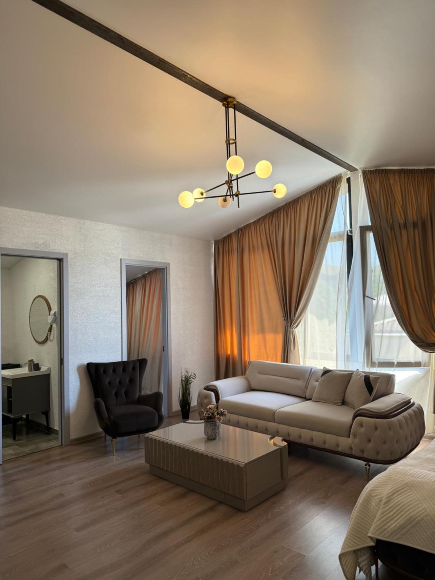 Guest House Elene Gori Exterior photo