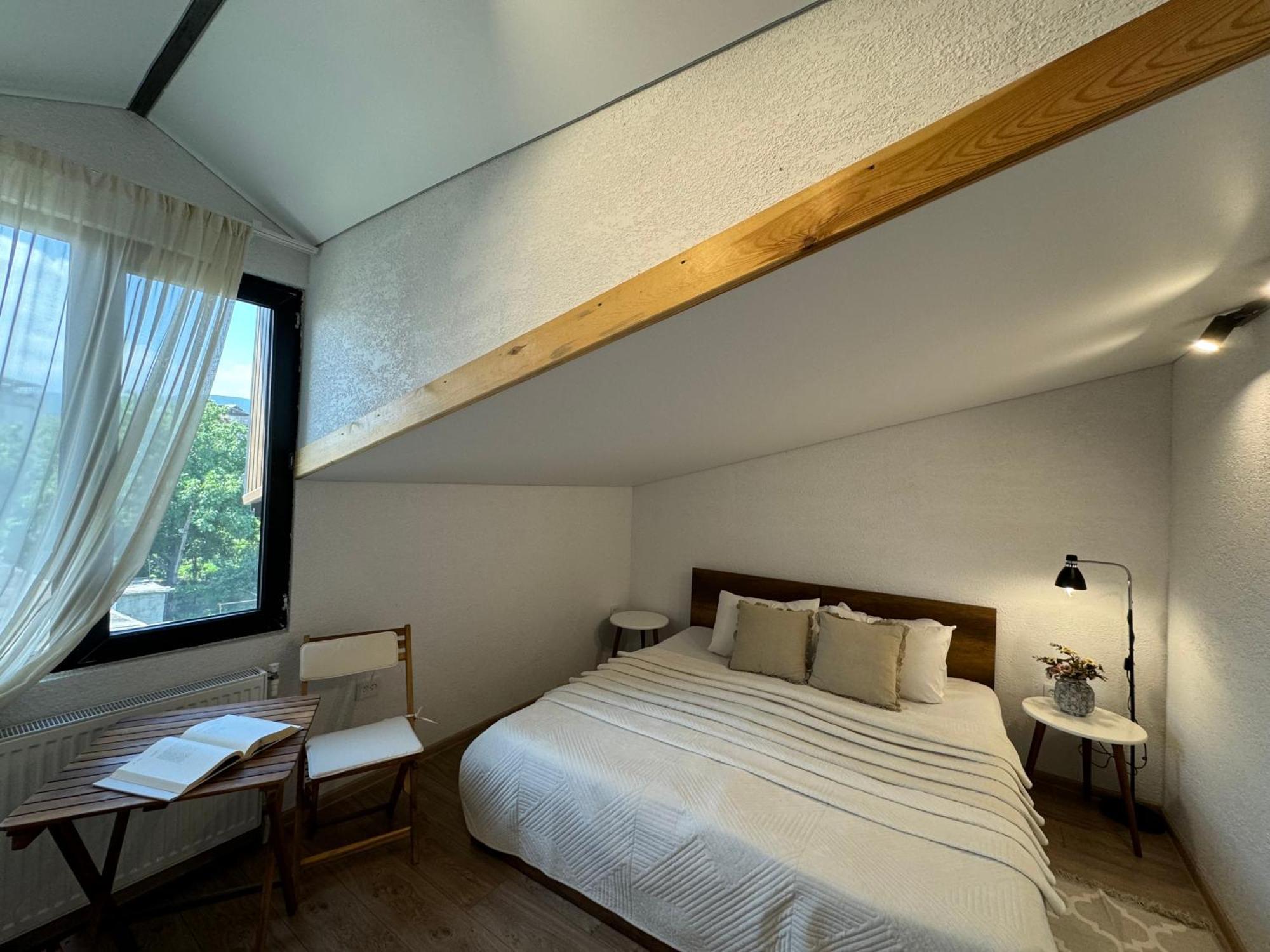 Guest House Elene Gori Exterior photo