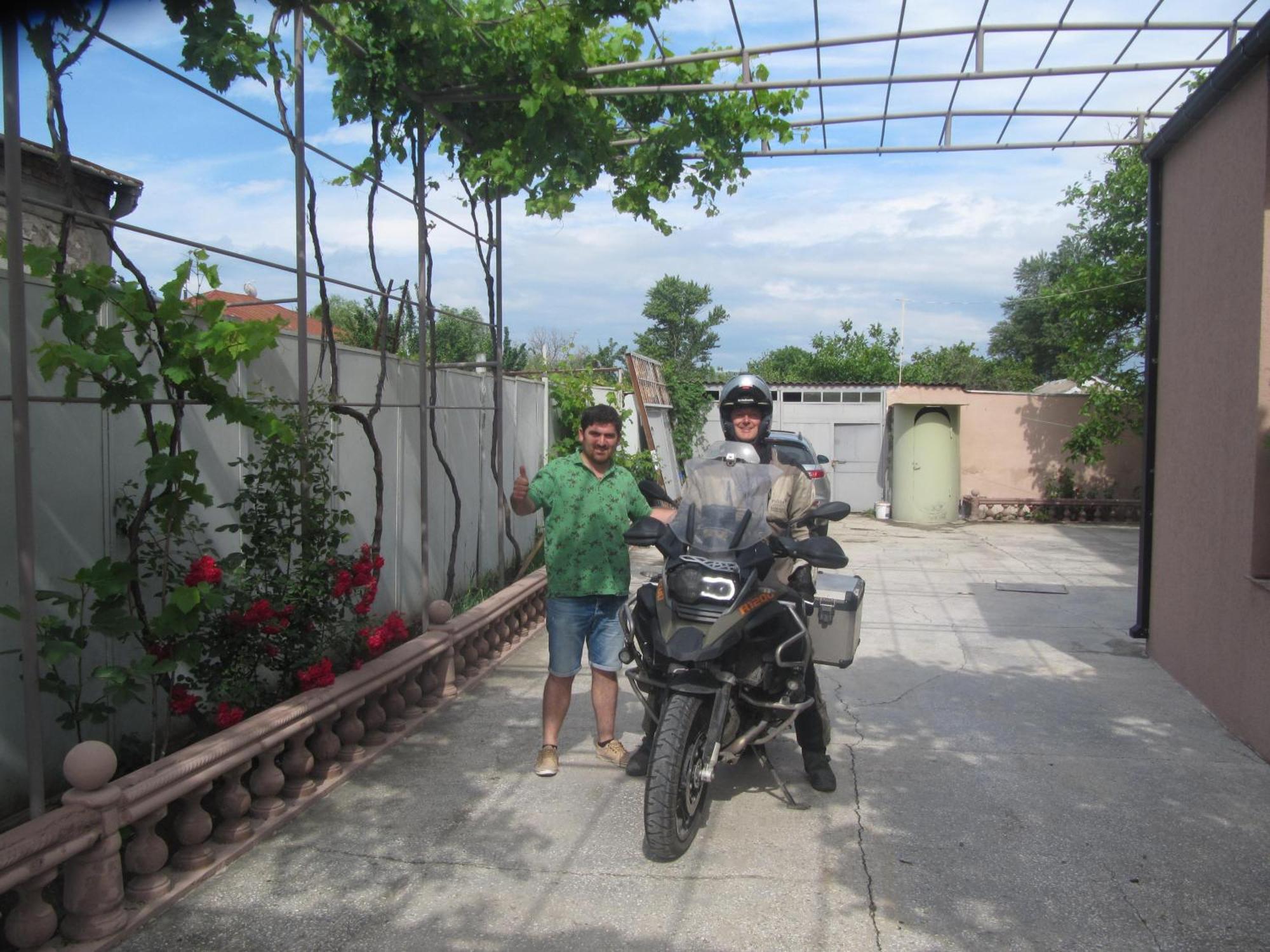 Guest House Elene Gori Exterior photo