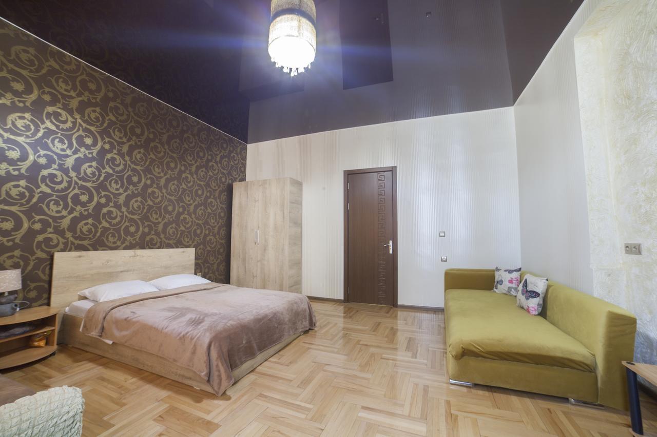 Guest House Elene Gori Exterior photo