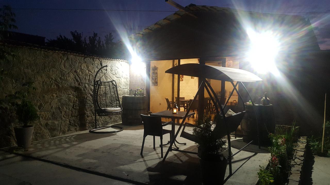 Guest House Elene Gori Exterior photo